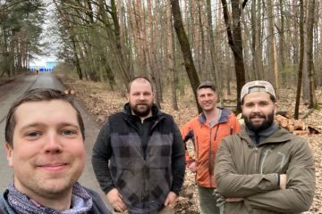 Tím Borovicový háj