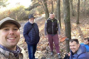 Tím Borovicový háj